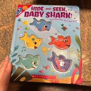 Baby shark book